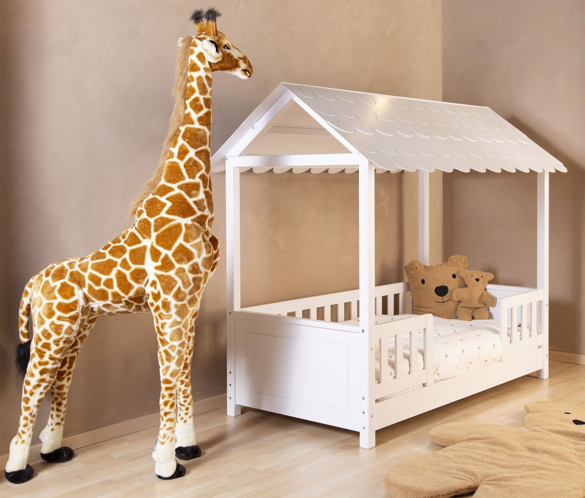 Giraffe toy sales